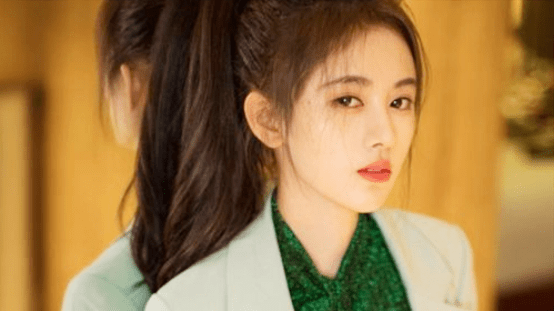 bsports必一网页版-
没出道的明星究竟长啥样？看完当年的照片后 网友：妖怪那里跑！(图6)